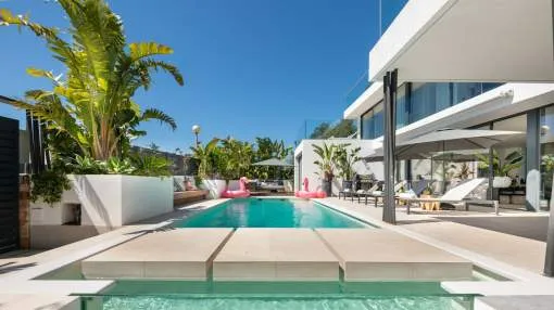 Superb residence for sale in Talamanca area with club and Gym Superb residence for sale in Talamanca area with club and Gym